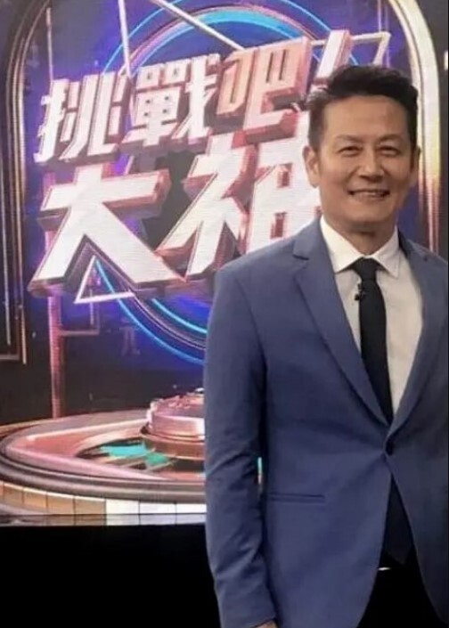 【和亲侄女的真实叙事】侄女逃课找我玩没忍住内射了，现在例假过了十来天了，感觉这次怀孕了！ - 香蕉AV